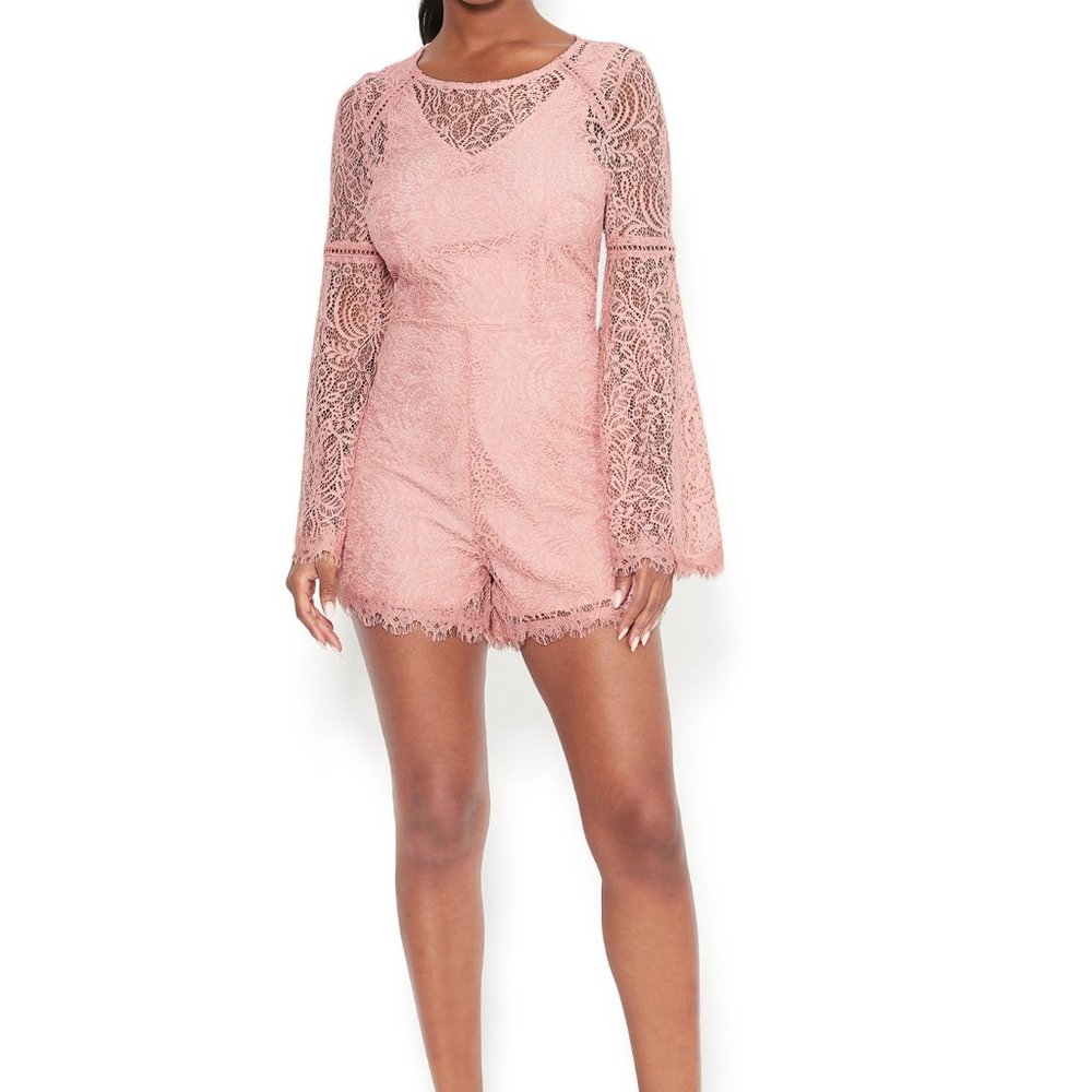 Bebe Romper Lace Flutter Flare Sleeve pink NWT 6